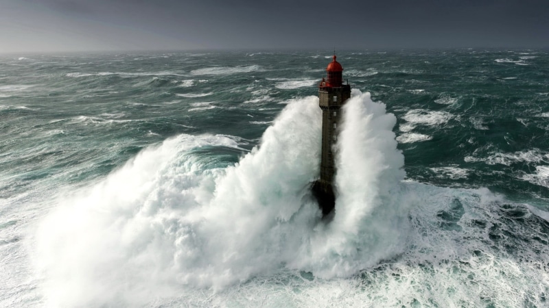 Ushant Island, waves, horizon, black, red, lighthouse, sea, storm, nature, 1080P, clouds, landscape