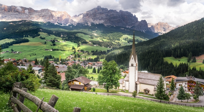 Village, dolomites, badia, Europe, dolomiti, Grass, building exterior, architecture, tree, visit, Clouds, house, alta, outdoors, Nature, alta badia, ski