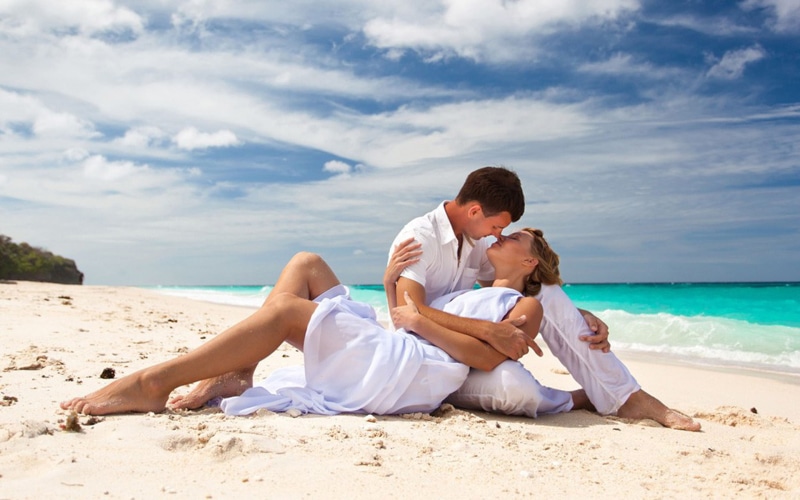 couple, kiss, mobile, beach, summer, sea, romantic, love, tablet, 1080P, pc, phones, romance, hd