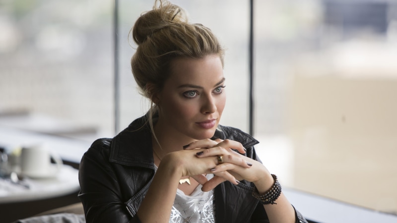 black, beautiful woman, real people, one person, young women, holding, Margot Robbie, hairstyle, 4K, jacket, indoors, leather, s, actress, portrait, leisure activity