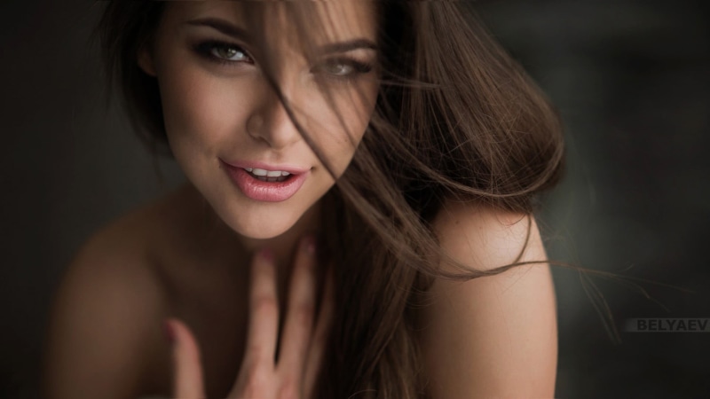 human face, brunette, beautiful woman, one person, portrait, beauty, young women, indoors, make-up, focus on foreground, long hair, hairstyle, smiling