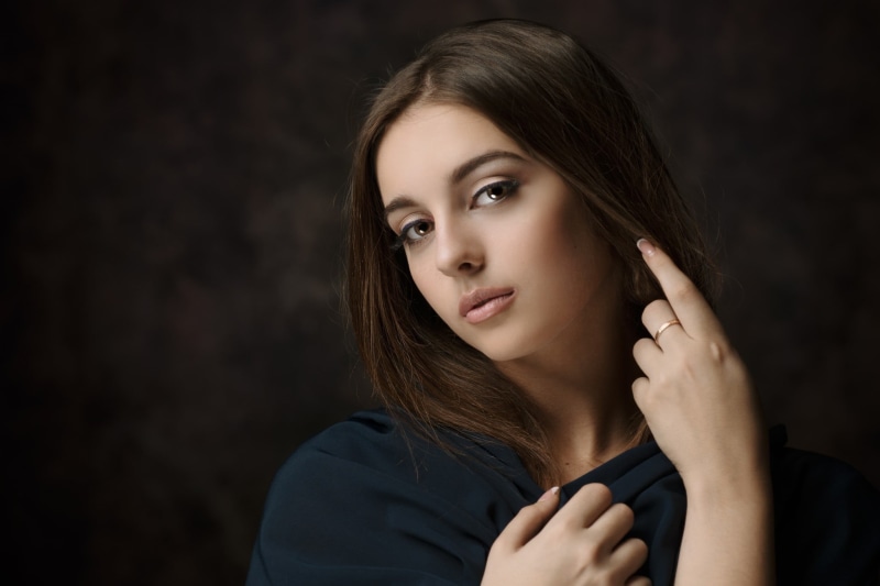 model, open mouth, hand, human body part, beautiful people, beautiful woman, headshot, body part, looking at camera, rings, 1080P, fashion, face, Jana Tsvetkova