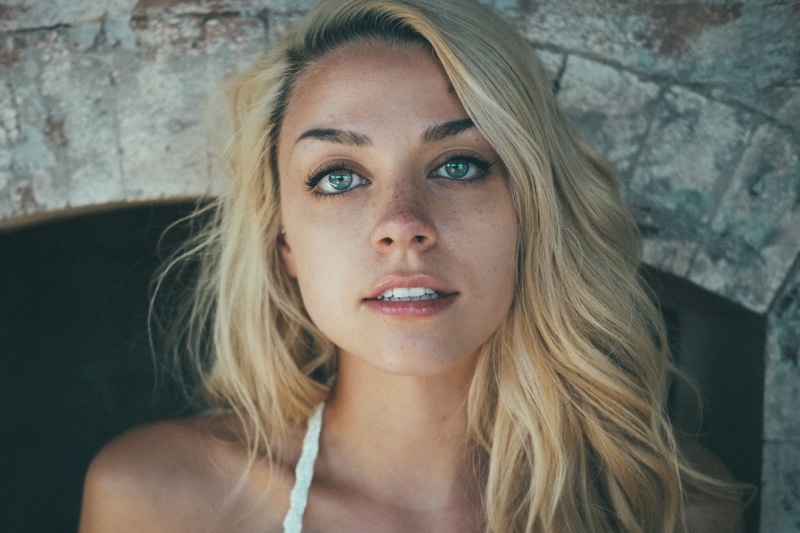 closeup, beautiful woman, s, one person, woman, 1080P, headshot, adult, leisure activity, portrait, face, women, looking at camera, hairstyle, young women