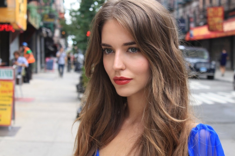 brown hair, face, city life, one person, beauty, city, Clara Alonso, boat, headshot, brunette, incidental people, s, street, 720P, focus on foreground