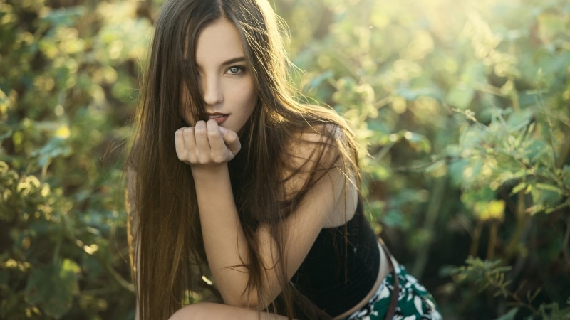 1080P, portrait, hairstyle, model, front view, beautiful woman, black, plant, young women, adult, focus on foreground, brown hair, beauty, one person