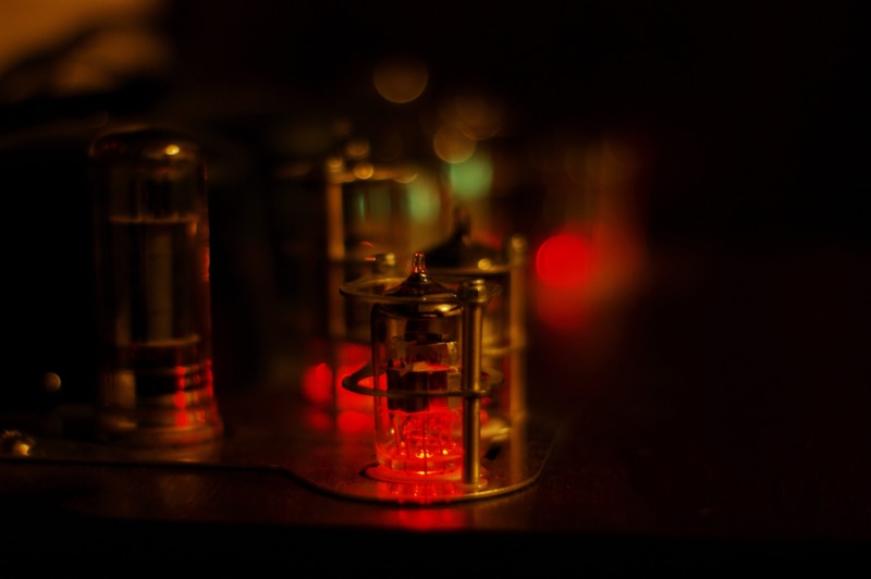 refreshment, high end, hi fi, food and drink, nightlife, amplifier, quality, night, bar - drink establishment, glass, focus on foreground, vacuum tube
