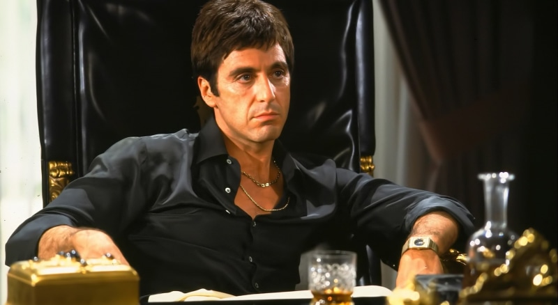 glass, scarface, business, bar counter, real people, sitting, food and drink, al, drink, 1080P, lifestyles, Movies, bartender, waist up, pacino, portrait