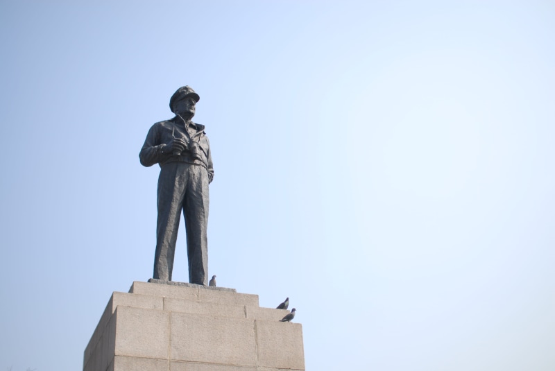 sky, 4K, creativity, sculpture, statue, douglas, low angle view, architecture, craft, no people, douglas macarthur, human representation, standing, representation