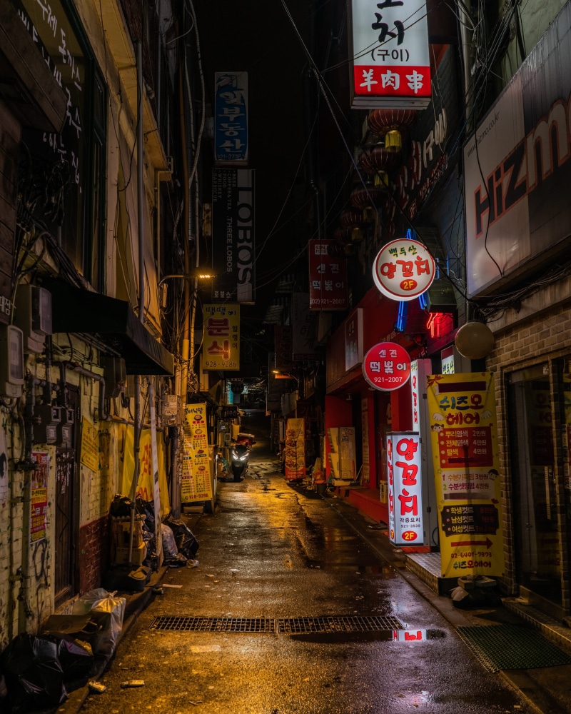 seoul, building exterior, direction, neon, illuminated, night, 4K, building, road, information, architecture, script, text, no people, non-western script