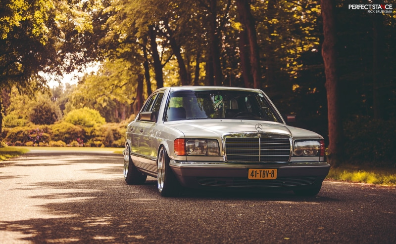 stance, 1080P, autumn, obsolete, text, mode of Transport, nature, germany, old, land Vehicle, front View, sunlight, speed, Mercedes-Benz, gray, urban Scene