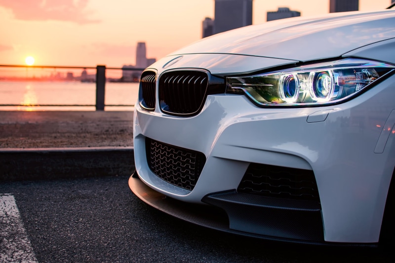 focus on foreground, headlight, sunset, outdoors, bumper, nature, water, sky, F30, chrome, road, front View, glass - material, white, technology, 1080P