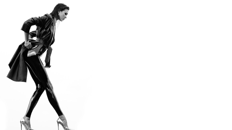 cut out, indoors, Karlie Kloss, 1080P, protection, model, side view, shadow, climbing, heels, s, weapon, leggings, one Person, white Background, studio shot