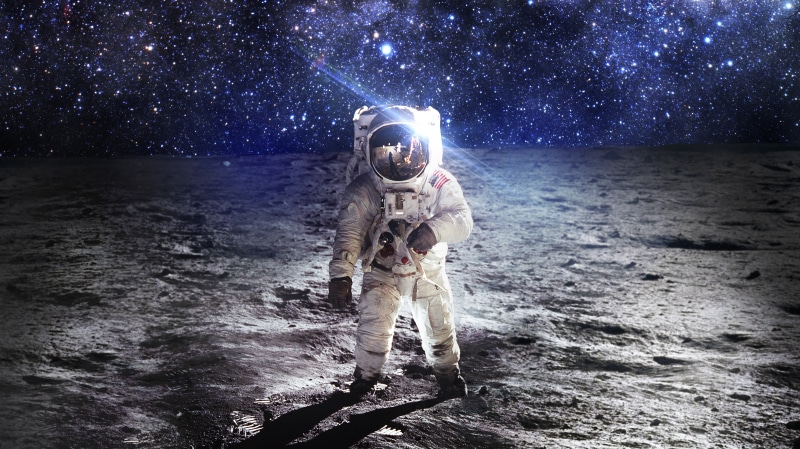 full length, land, star - space, people, 5K, technology, space, night, outdoors, illuminated, astronomy, digital composite, sky, astronaut
