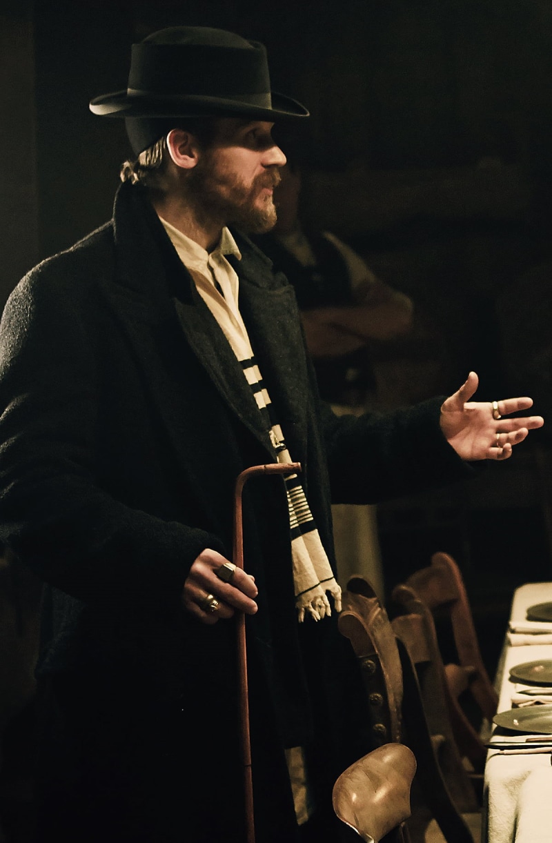 adult, mature men, 720P, males, tv series, jazz music, hat, mid adult, Peaky Blinders, musician, nightlife, Alfie Solomons, playing, artist, one person