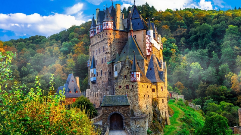 plant, sky, eltz castle, tourist attraction, germany, tree, burg eltz, landmark, castle, tourism, building, 4K, mountain, landscape, wierschem, chateau