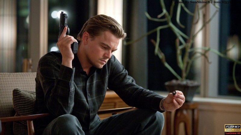 movies, indoors, young adult, chair, technology, 1080P, Leonardo DiCaprio, young men, adult, concentration, casual clothing, black, contemplation, sitting