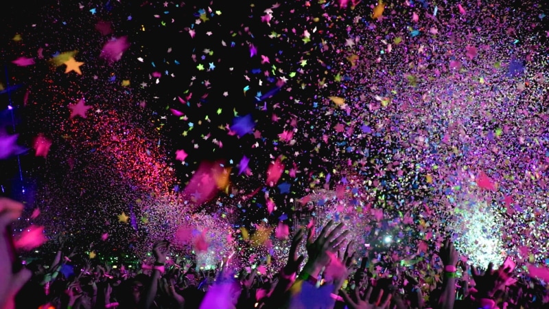 real people, live, performance, emotion, happy, celebration, stage, event, club, arts culture and entertainment, confetti, happiness, perform, 1080P, people