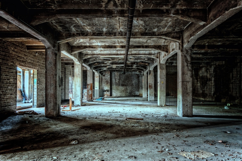 mystical, room, empty, past, light, pillar, architecture, leave, messy, photo, deterioration, indoors, architectural column, walls, darkness, ceiling, rotting