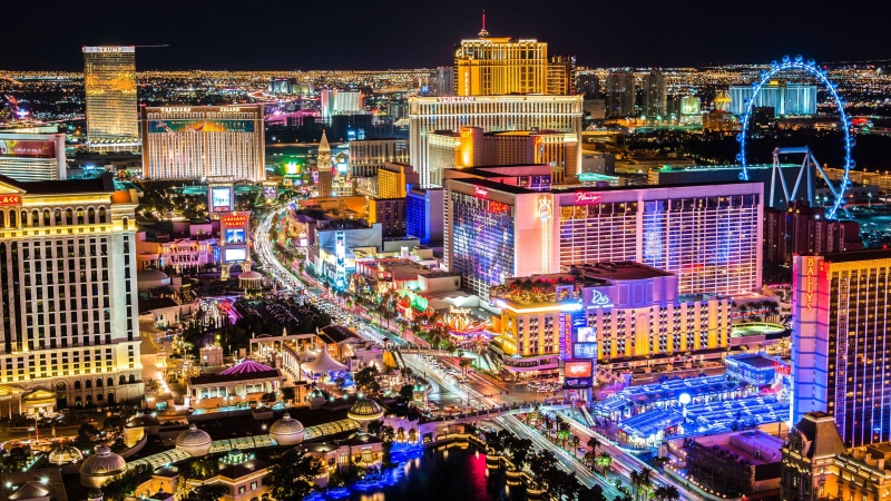 wheel, illuminated, office building exterior, usa, las, casino, vegas, crowded, modern, skyscraper, city, 2K, nevada, cityscape, photo, crowd, flamingo