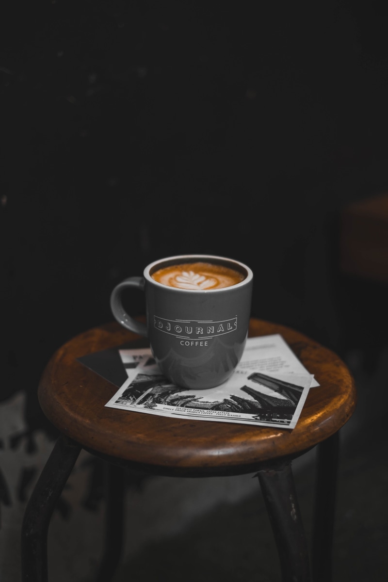 4K, latte, coffee - Drink, stool, black Color, mocha, backgrounds, espresso based, cafe, latte art, single, restaurant, wood - Material, mug, morning