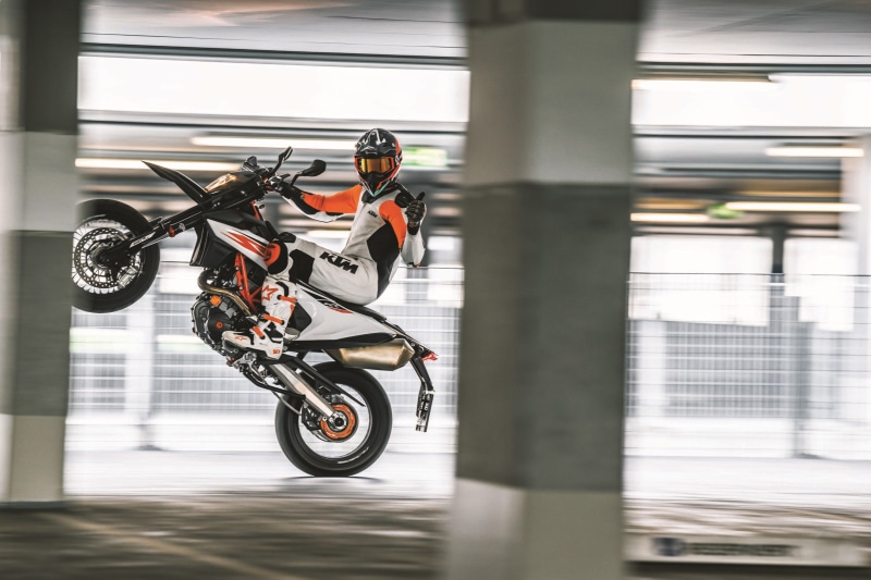 KTM 690 SMC R Supermoto, Biker, 2019, 4K, 2K