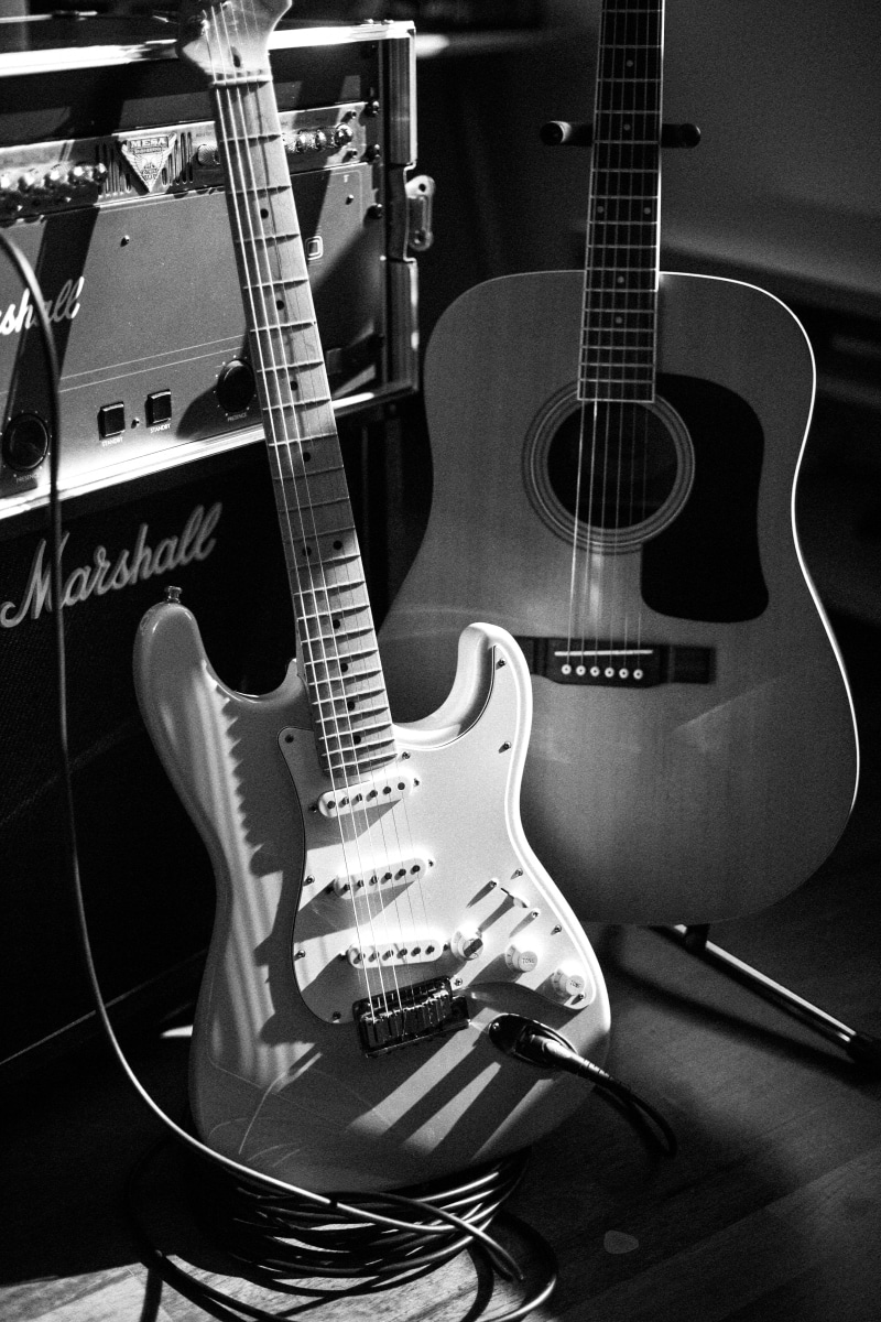 variation, instruments, arts culture and entertainment, string instrument, bandw, electric, no people, musical instrument, amp, bass guitar, electric guitar