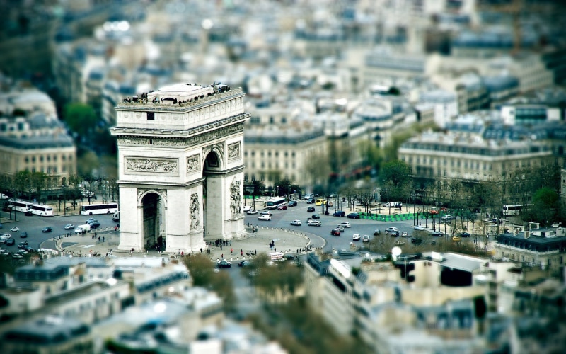 day, ile-de-France, arc, famous Place, traffic, de, tilt shift, city Life, cityscape, paris - France, city, travel, aerial View, triomphe, selective focus