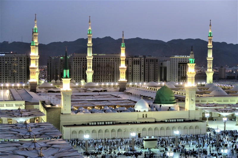 medinei to minevver, office building exterior, architecture, built structure, city, islam, travel destinations, 5K, minaret, illuminated, masjid nabawi