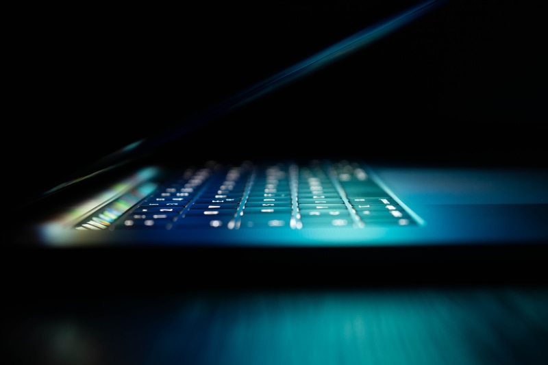 keypad, connection, wireless technology, night, laptop, computer hardware, Highend, Book, electronics, 5K, phone, pc, single object, Glowing, studio shot