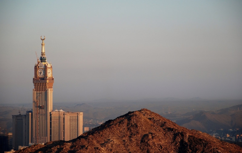 mountains, famous Place, minaret, landscape, architecture, mosque, building, clock, cityscape, mountain, saudi arabia, travel destinations, travel, buildings