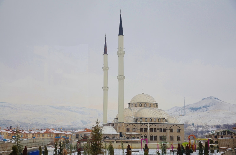 masjid, day, sky, travel destinations, allah, dome, belief, building, 4K, mountain, muslim, outdoors, spire, place of worship, islamic, mosque, cloudy