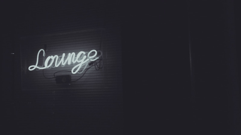 light bulb, natural light, neon text, neon glow, monochrome, photography, neon lights, neon, neon sign, 1080P
