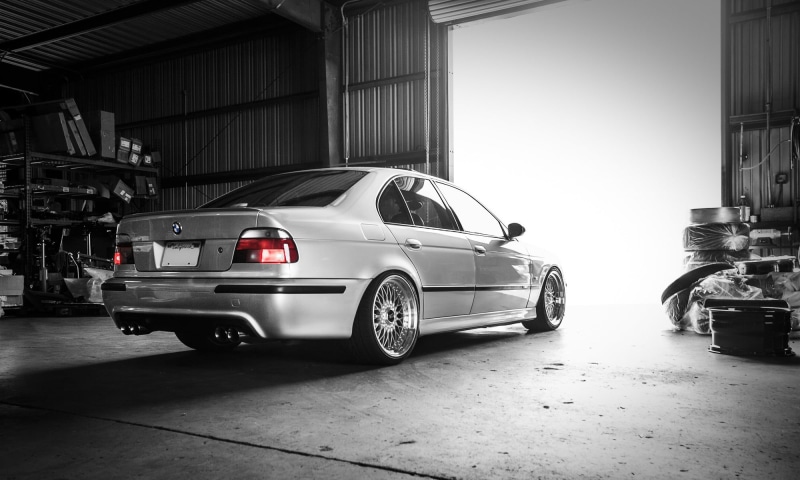 BMW M5 E39, day, architecture, car, built structure, 1080P, no people, parking garage, transportation, street, wealth, stationary, parking lot, E 39, mode of transportation