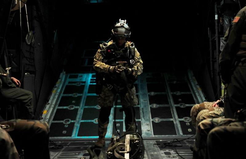 low opening, male likeness, jump, art and craft, green, people, ready, preparation, creativity, 1080P, black, real people, helmet, government, standing