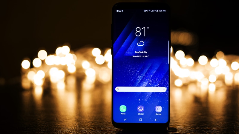 screen, blue, indoors, light - natural phenomenon, illuminated, lights, device, communication, reflection, night, blur, samsung, evening, technology, wireless