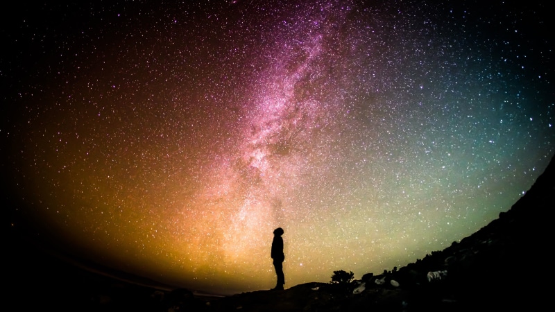 night sky, look, galaxy, starry night, stars, night, silhouette, 4K, universe, man, astronomy, milky way, darkness