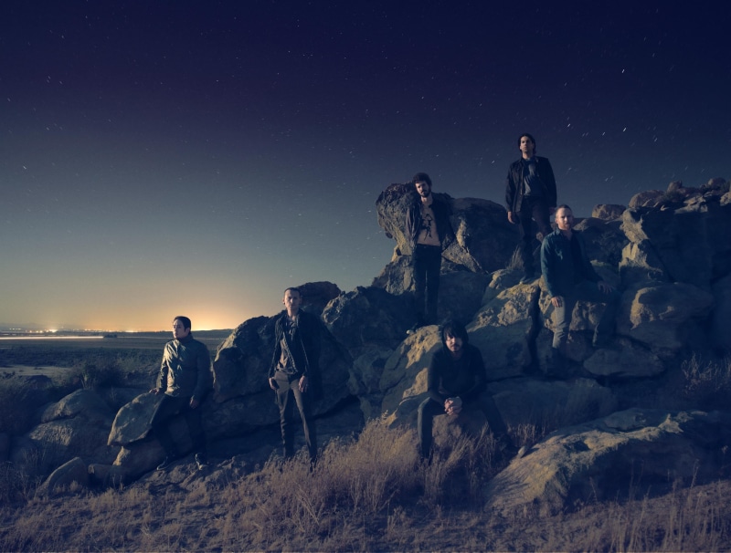 full length, mountain Peak, women, leisure activity, scenics - nature, winter, solid, rock formation, togetherness, activity, land, band, action, rock