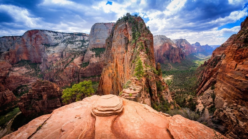 non-urban scene, sandstone, utah, national park, mountain, mountainous landforms, tourism, rock formation, rock, cliff, scenics - nature, zion national park