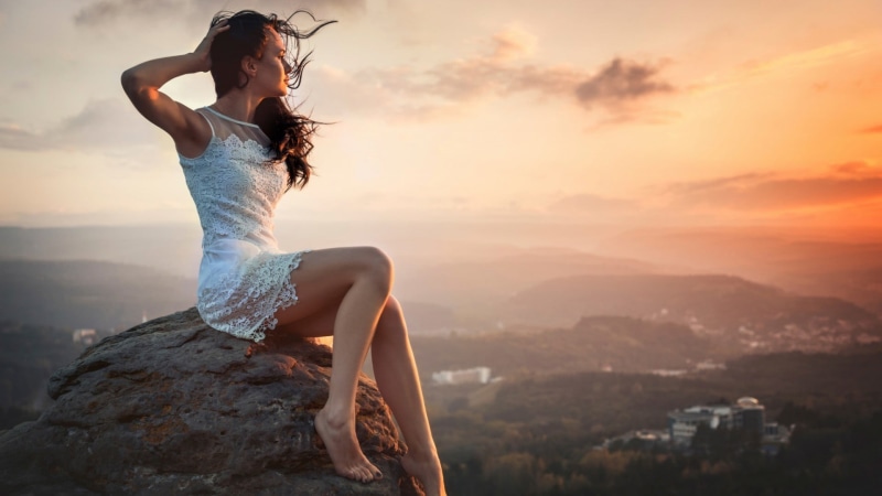 portrait, leisure activity, young women, cloud - sky, nature, outdoors, real people, s, depth of field, 1080P, windy, fashion, sky, white dress, rock - object