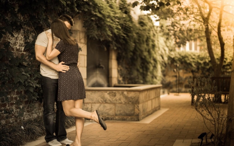 couple, 720P, mood, dress, brown, women, s, kiss, formal, black, love