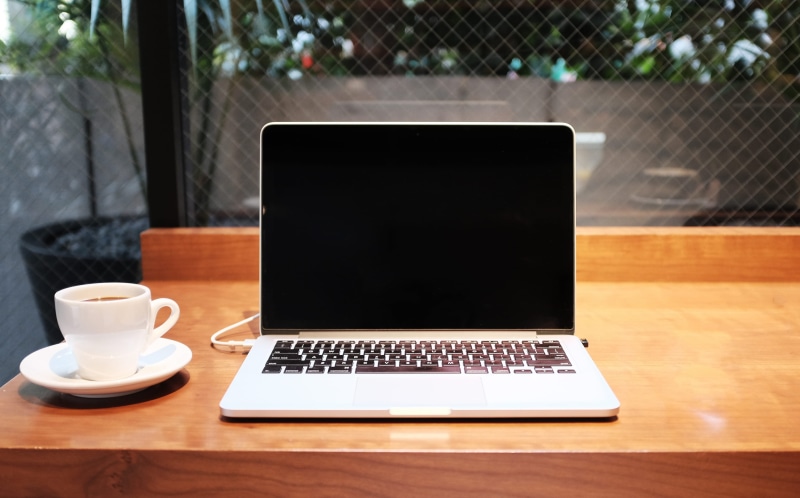 no People, personal computer, wood - Material, portability, wireless technology, technology, MacBook Pro, cafe, connection, computer Keyboard, gray, laptop