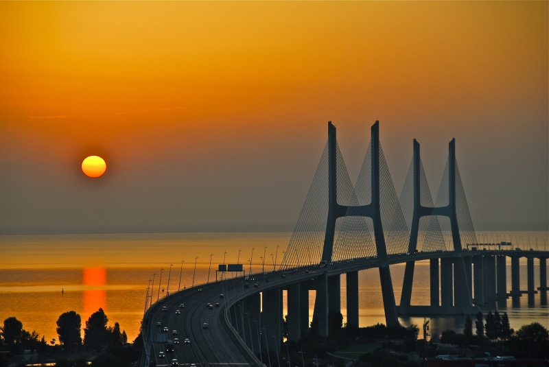 Portugal, IP ► 4, Sunrise, night, Óbidos, bridge, travel, architecture, concrete, famous Place, sunset, sea, cityscape, urban Skyline, orange, Todos, dusk