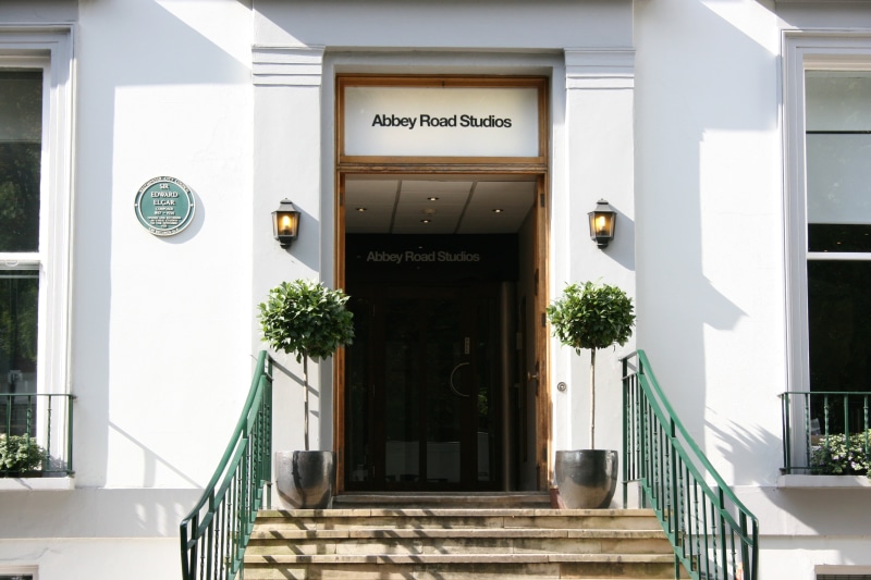 communication, text, entrance, building exterior, 4K, abbey road studio, sign, building, beatles, staircase, abbey road, door, built structure, plant