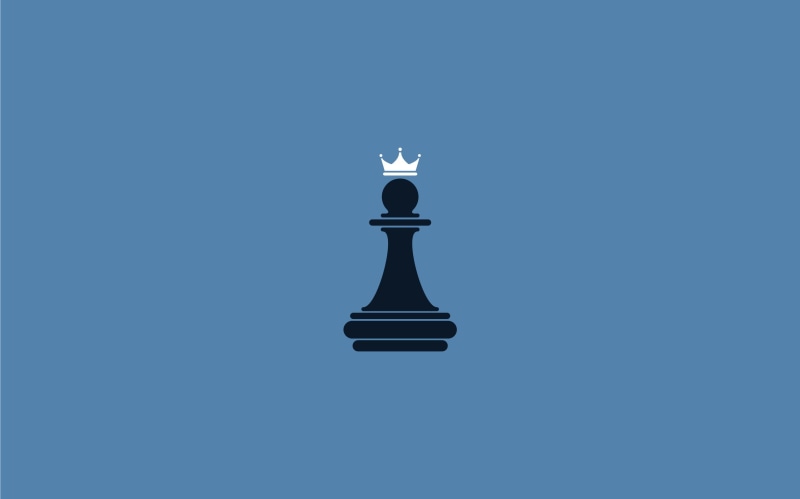 pawns, day, crown, studio shot, leisure games, no people, poon, close-up, game, blue background, piece, electric lamp, sky, indoors, low angle view, fire