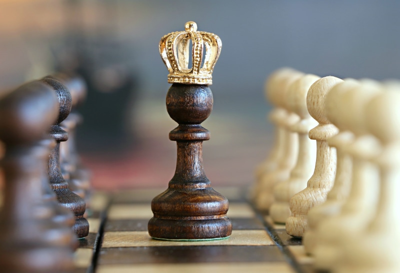 2K, closeup, pawns, crown, imagination, king, chess, depth of field, checkered, checkerboard, board games