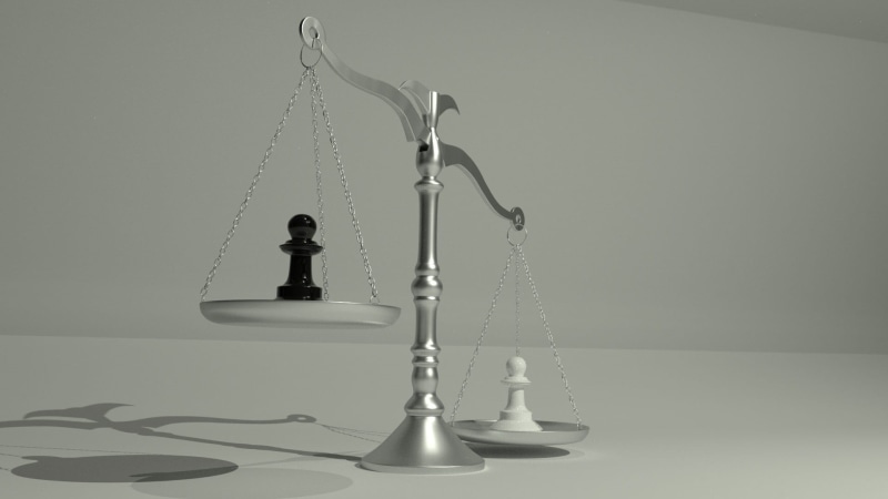 pawn, chess, black, white background, legal system, justice - concept, white, 1080P, equality, gray background, studio shot, balance, law, indoors, gray
