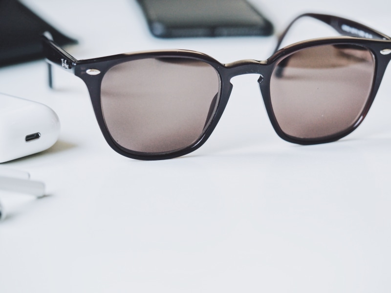 still life, 5K, elegance, eyeglasses, white, desk, close-up, eyesight, airpod, black, table, brown, fashion, reflection, protection, modern, uv, sunny
