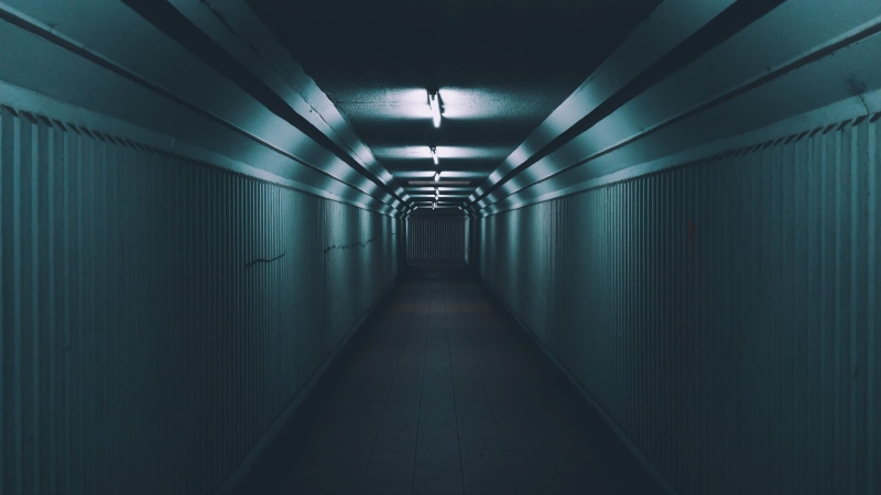 direction, lighting equipment, geometric, reflection, light, 2K, building, structure, corridor, hallway, ceiling, empty, wall - building feature, hall
