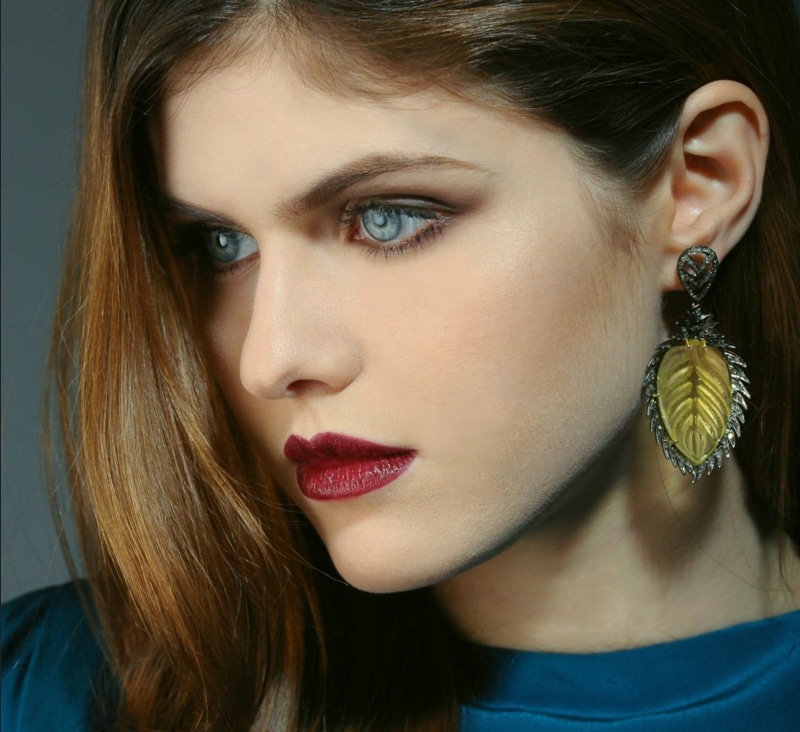 women, blue eyes, make-up, headshot, glamour, Alexandra Daddario, brunette, human face, body part, long hair, one person, lipstick, makeup, hairstyle, adult