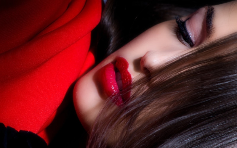 straight hair, human hair, long hair, red, one person, hairstyle, human face, adult, lipstick, human lips, body part, fashion, makeup, indoors, beautiful woman